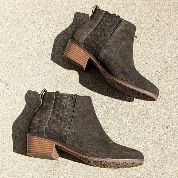 Jack Rogers Liddy water proof suede bootie slip on ankle boots brown - Picture 2 of 6